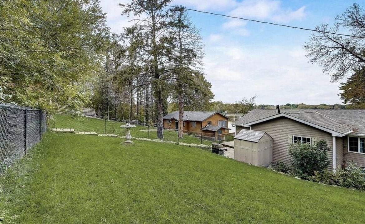 Photo of Outdoor in Maple Lake