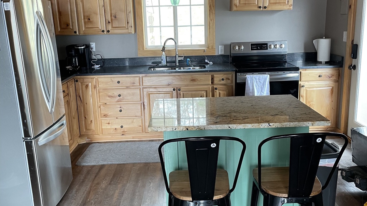 Photo of Kitchen in Maple Lake