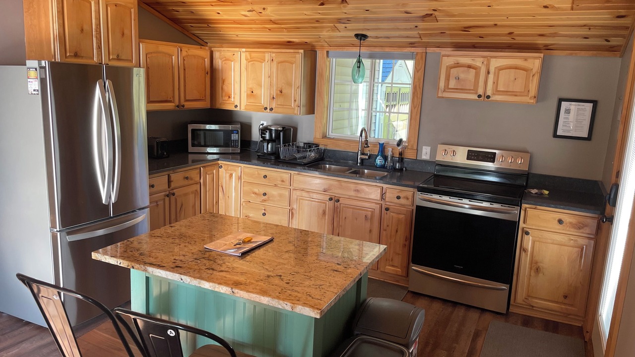 Photo of Kitchen in Maple Lake