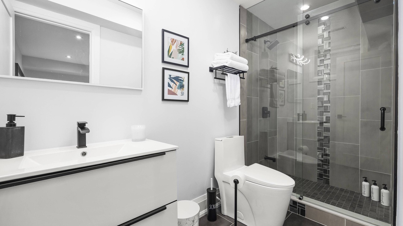 Photo of Bathroom in Dorset Park