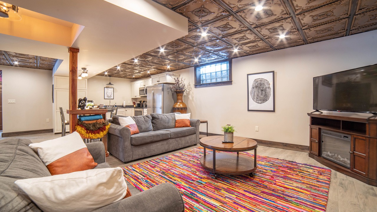 Photo of Livingroom in East Hillside