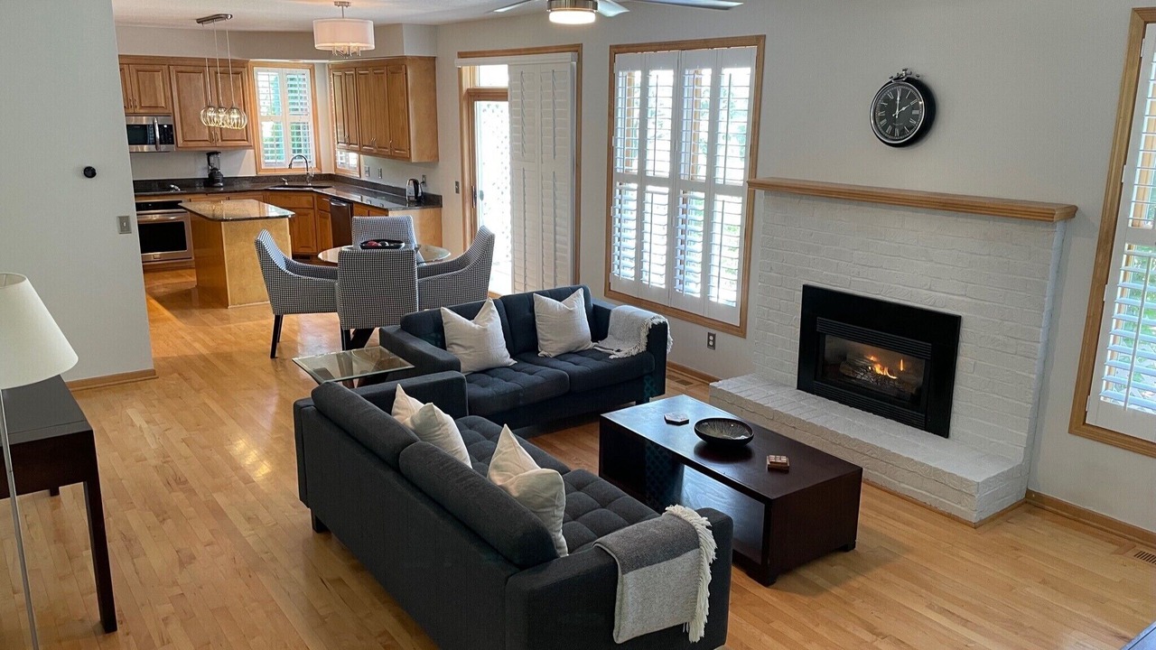 Photo of Livingroom in Eagan