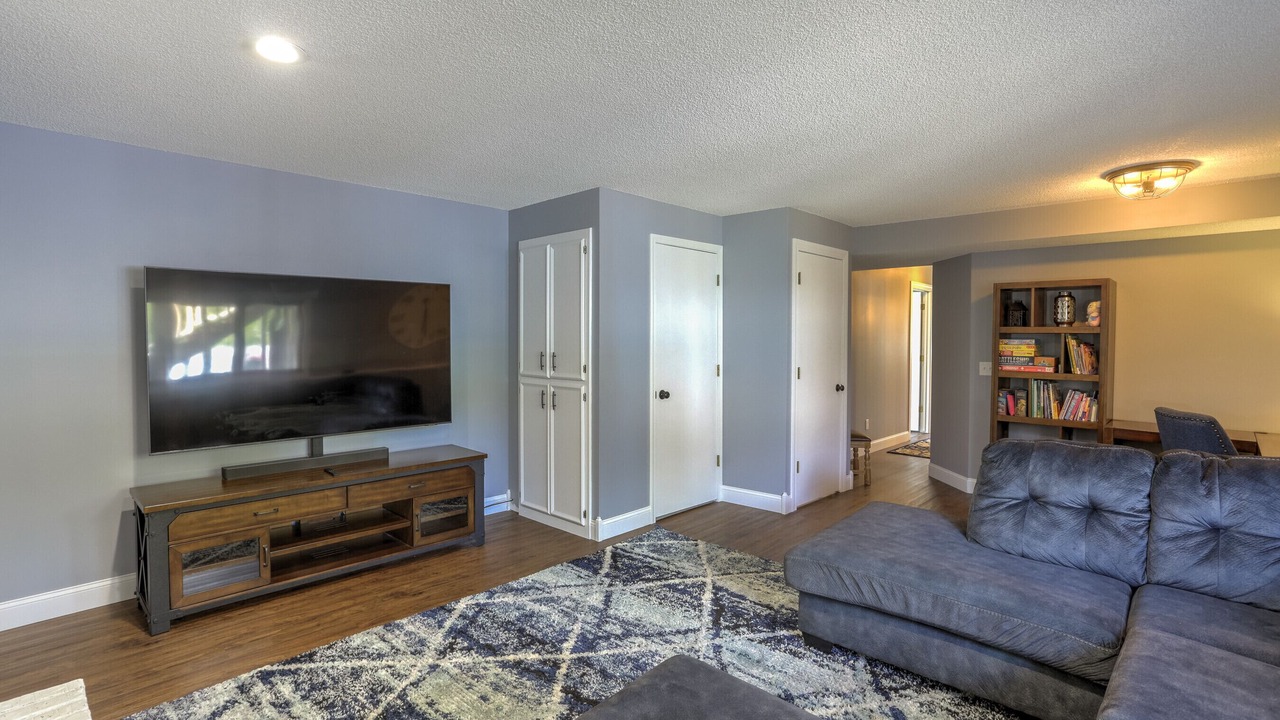 Photo of Livingroom in Burnsville