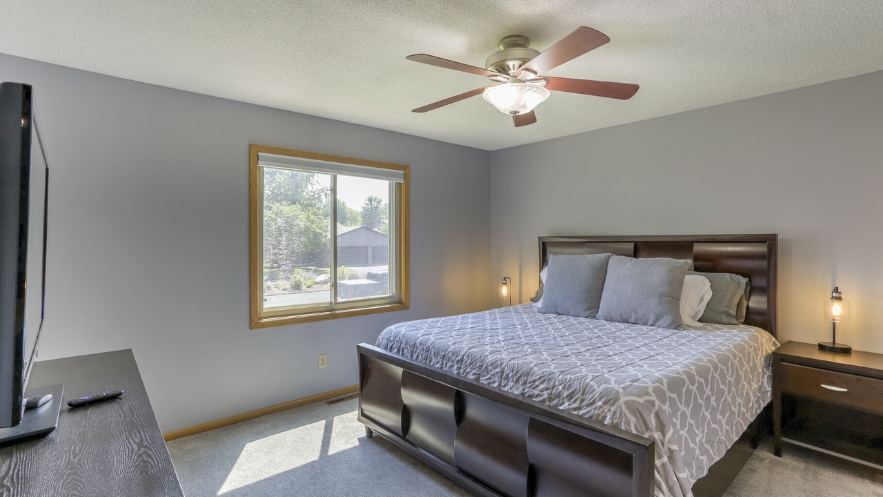 Photo of Bedroom in Burnsville