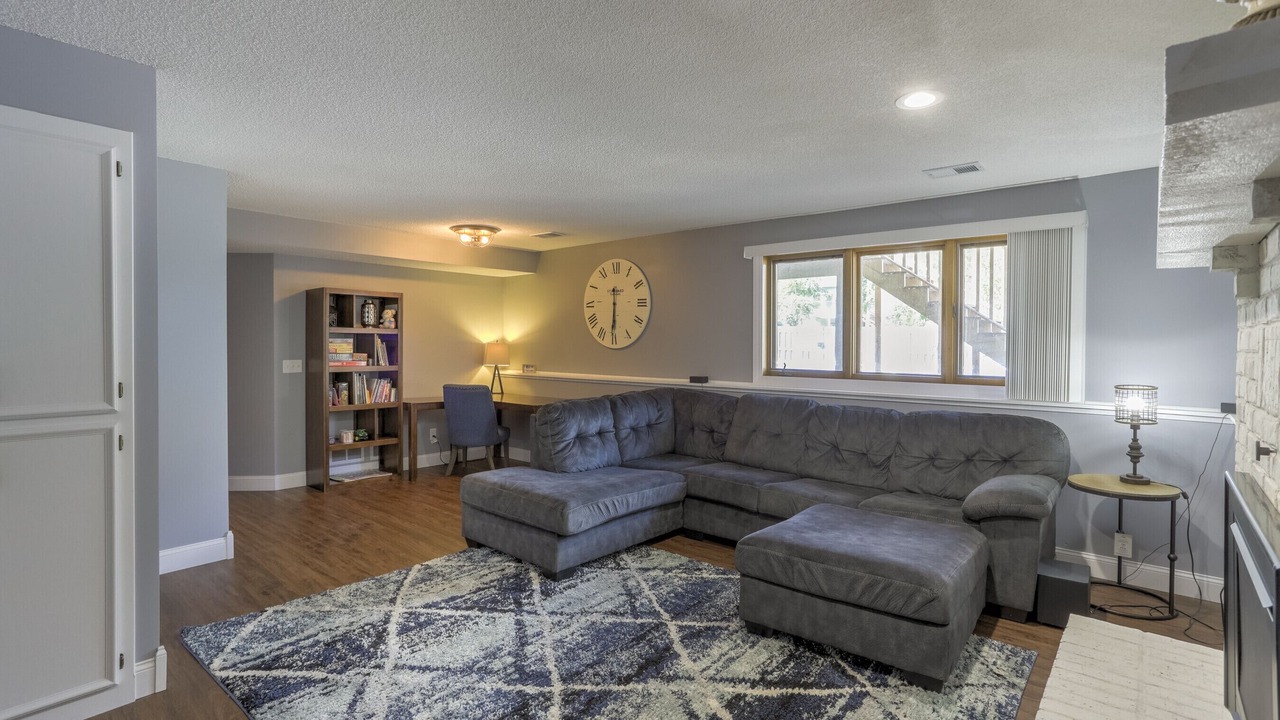 Photo of Livingroom in Burnsville