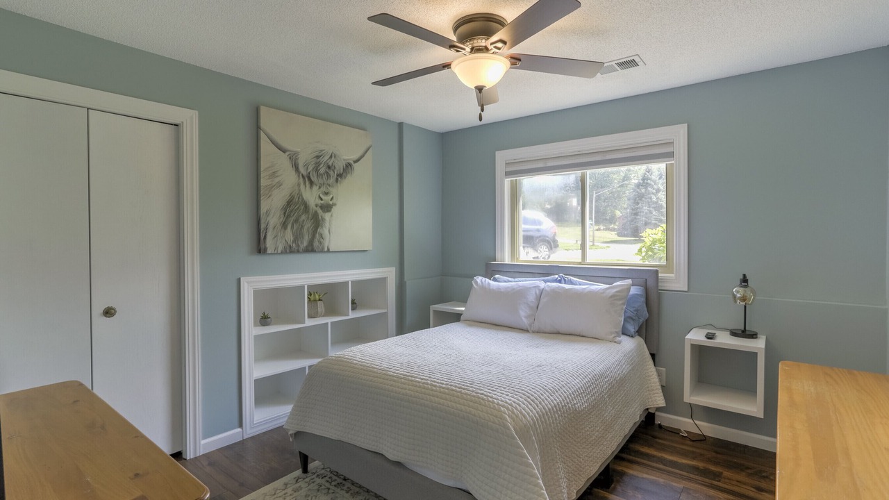 Photo of Bedroom in Burnsville