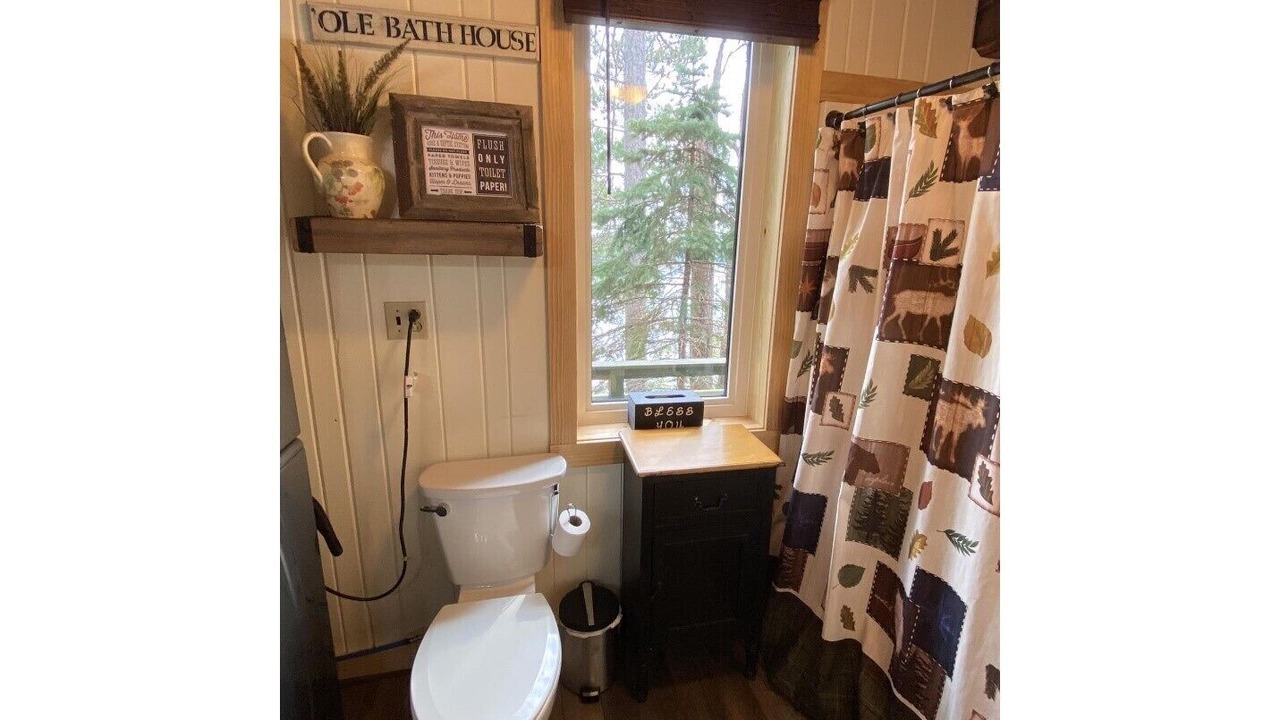 Photo of Bathroom in Long Lost Lake