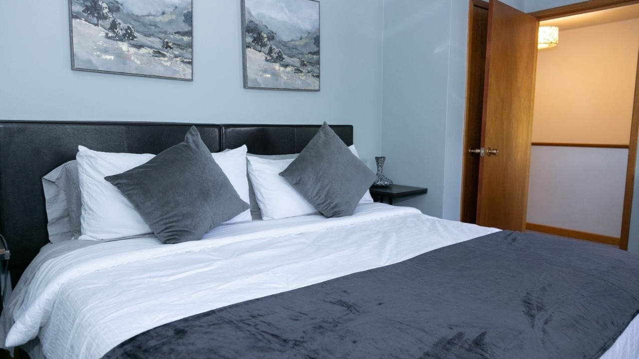 Photo of Bedroom in Port Dalhousie