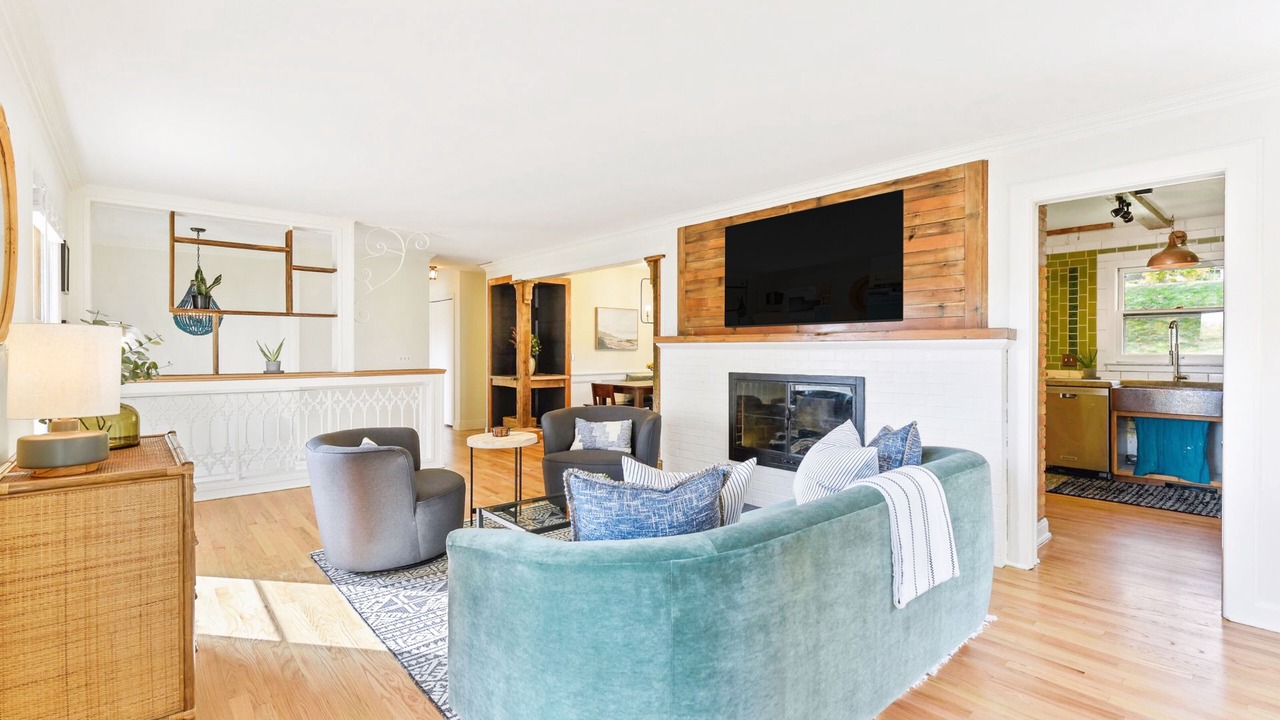 Photo of Livingroom in Edina