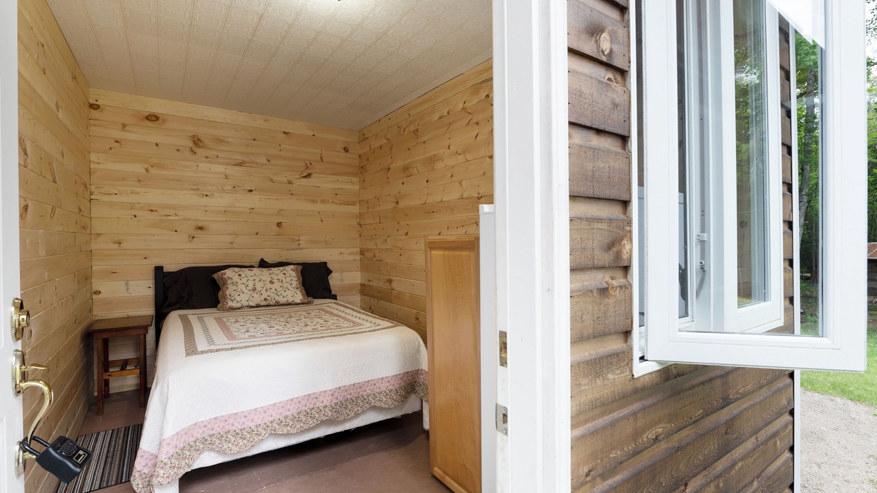 Photo of Bedroom in North Frontenac