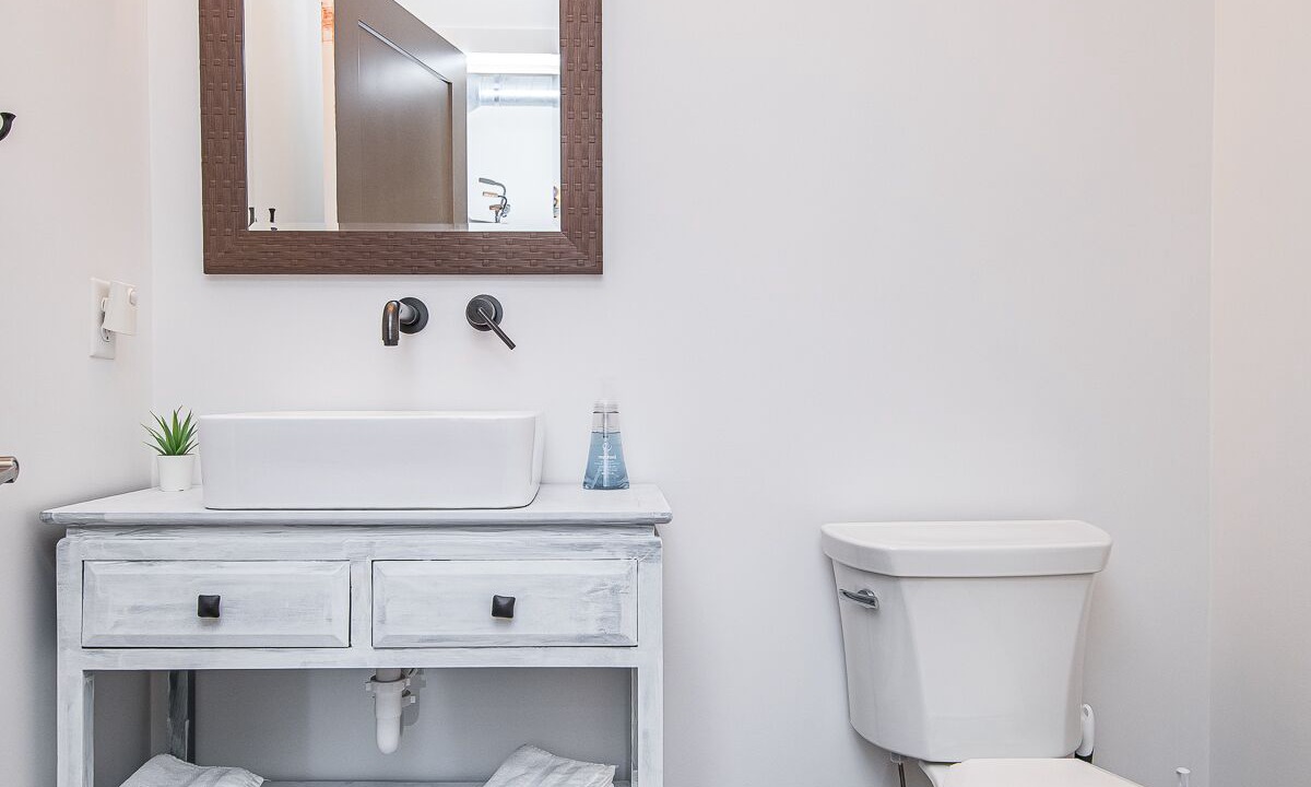 Photo of Bathroom in East Side Pioneers