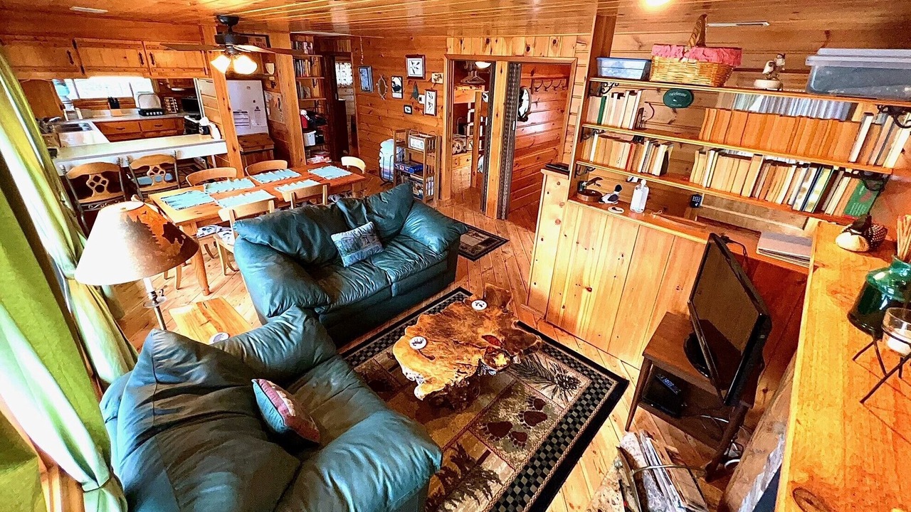 Photo of Bedroom in Cook
