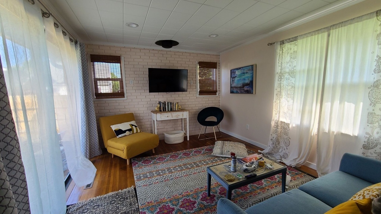 Photo of Livingroom in Slatterly Park