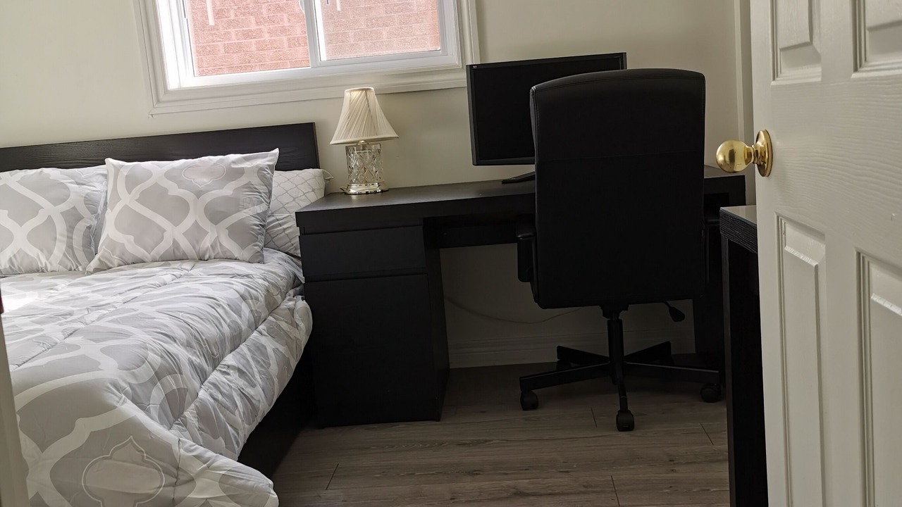 Photo of Bedroom in Lisgar