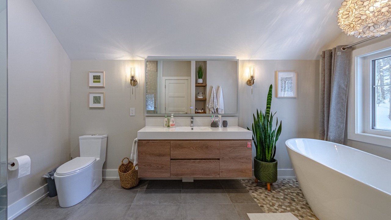 Photo of Bathroom in Novar