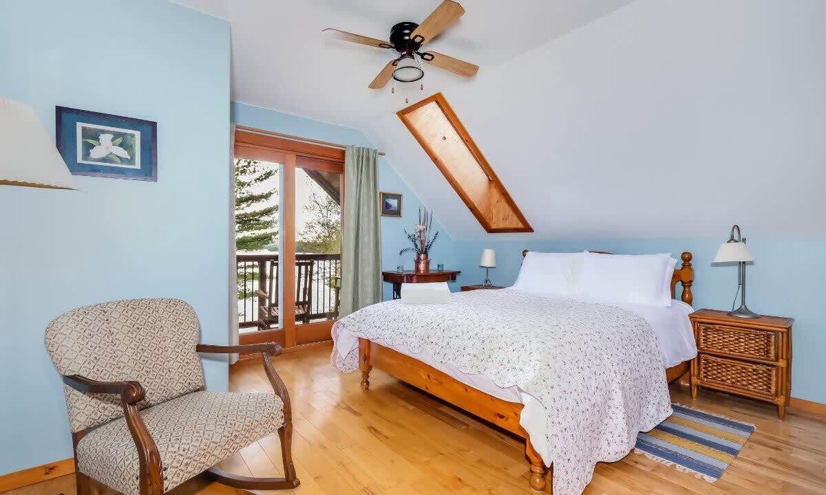 Photo of Bedroom in Frontenac
