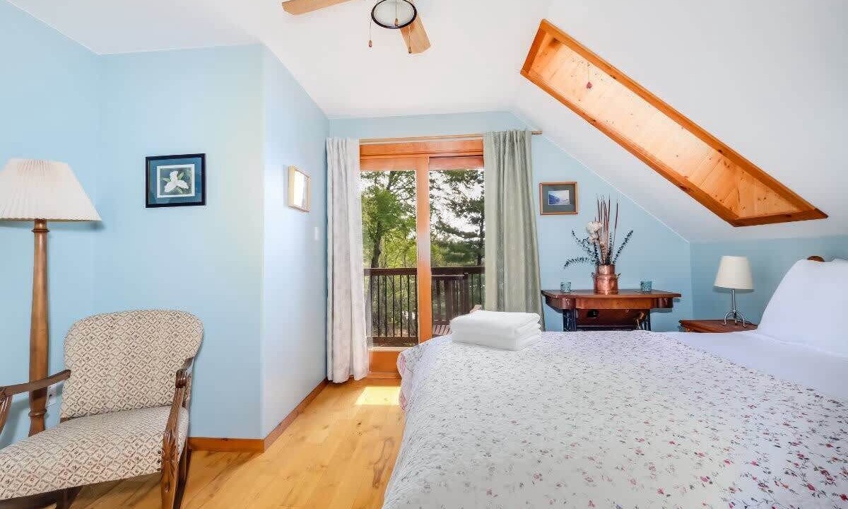 Photo of Bedroom in Frontenac