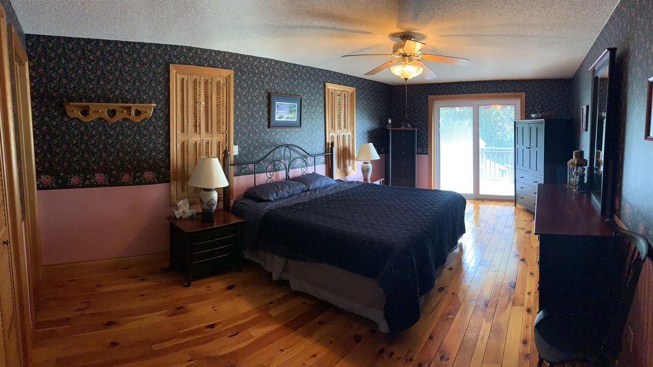 Photo of Bedroom in Long Point