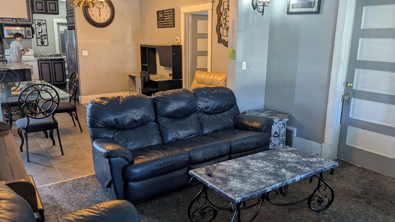 Photo of Livingroom in Pipestone Historic District