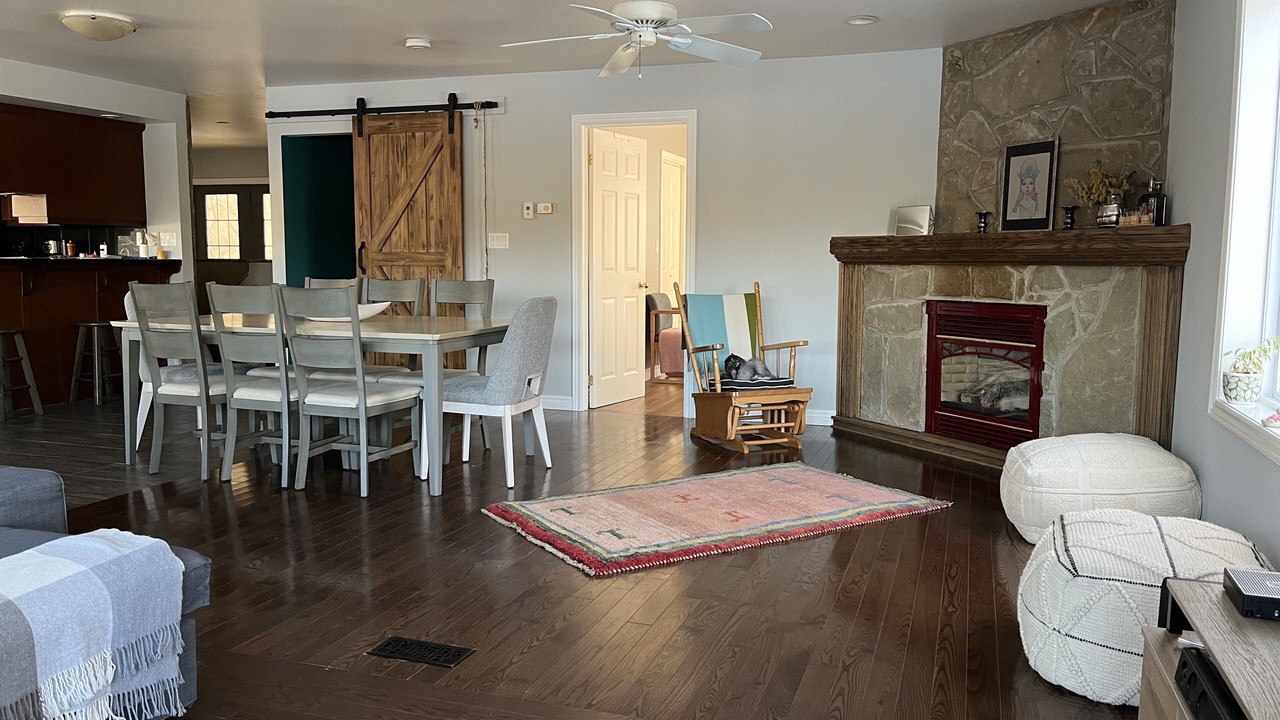 Photo of Livingroom in Bobcaygeon