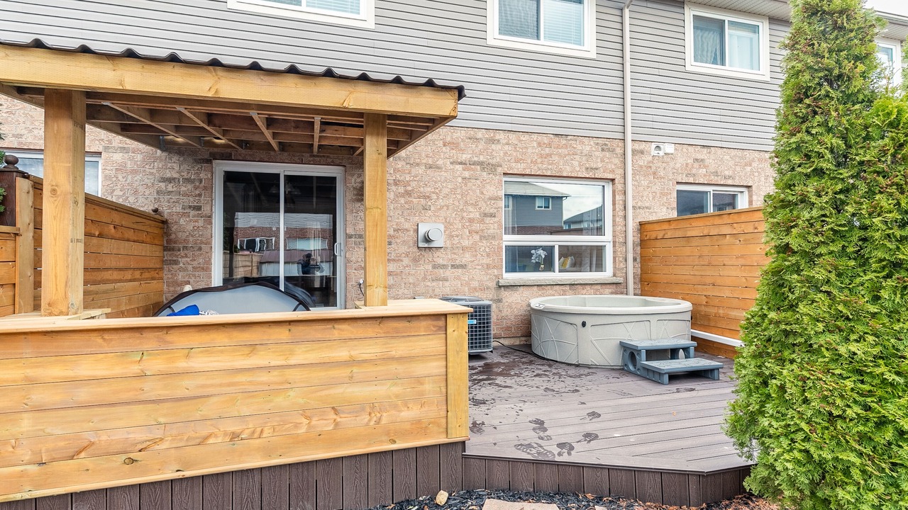 Photo of Patio Balcony in Stoney Creek