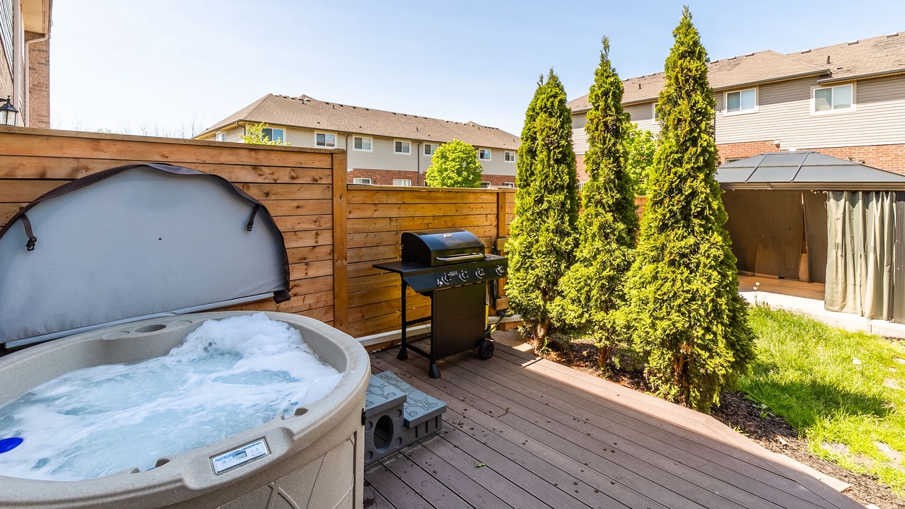 Photo of Patio Balcony in Stoney Creek
