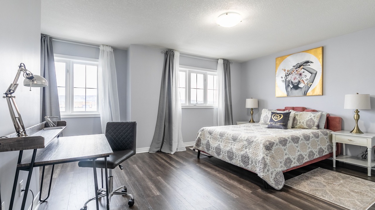 Photo of Bedroom in Stoney Creek