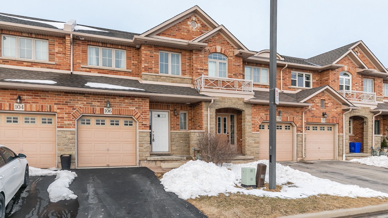 Photo of Bedroom in Stoney Creek