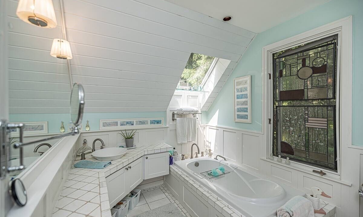 Photo of Bathroom in Caledon