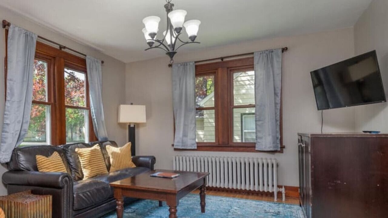 Photo of Livingroom in Glencoe