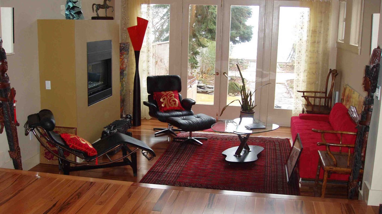 Photo of Livingroom in Birch Cliff