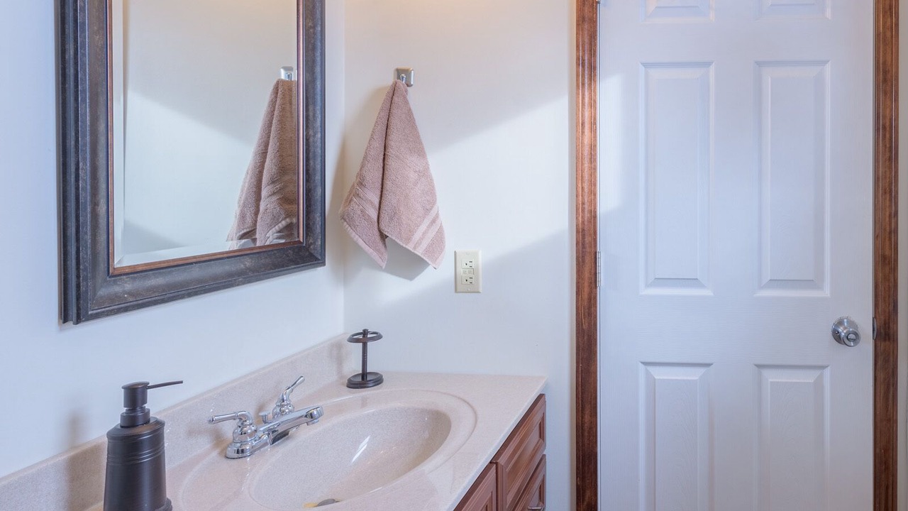 Photo of Bathroom in Lindstrom