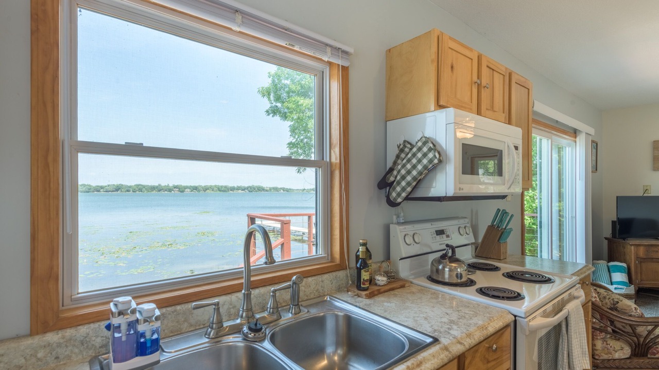 Photo of Kitchen in Lindstrom