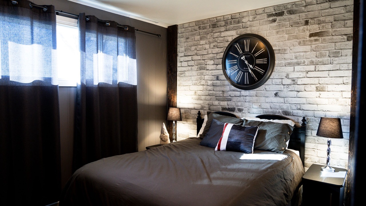 Photo of Bedroom in Renfrew