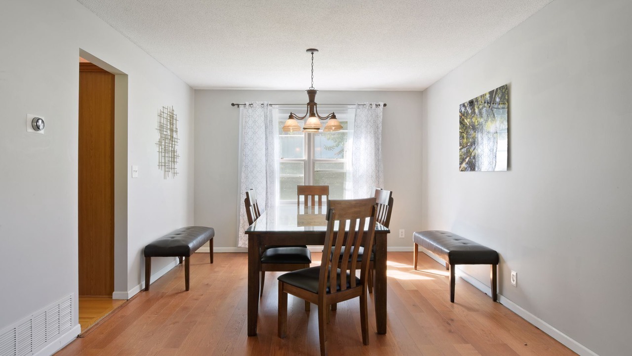 Photo of Bedroom in Maple Grove