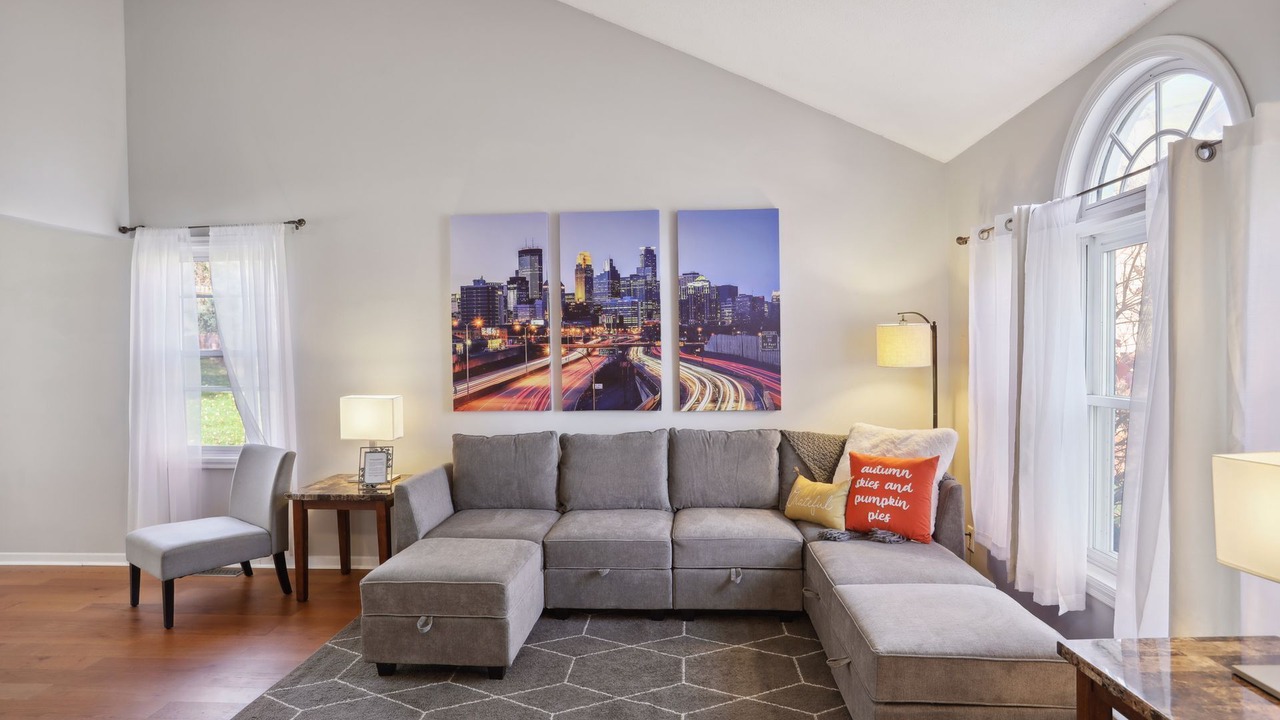 Photo of Bedroom in Maple Grove