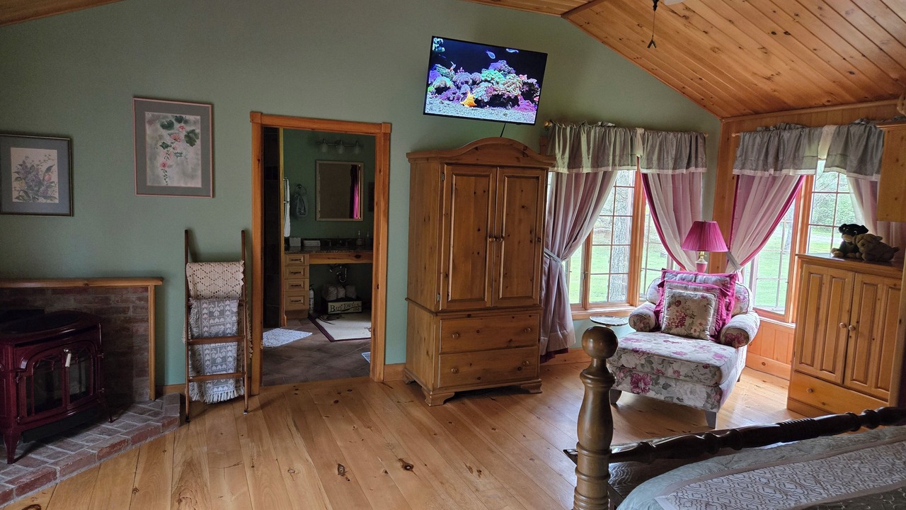 Photo of Bedroom in Rideau Lakes