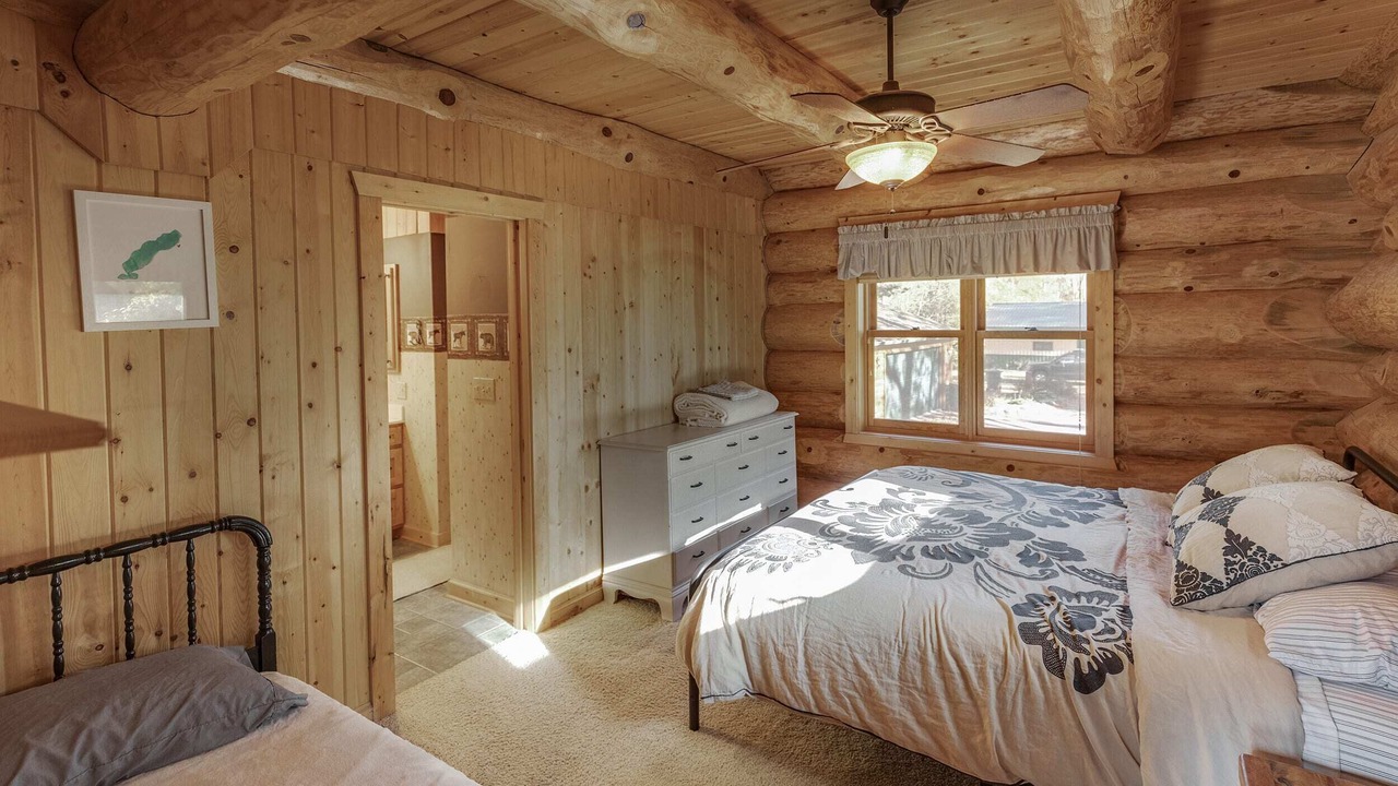 Photo of Bedroom in Brainerd