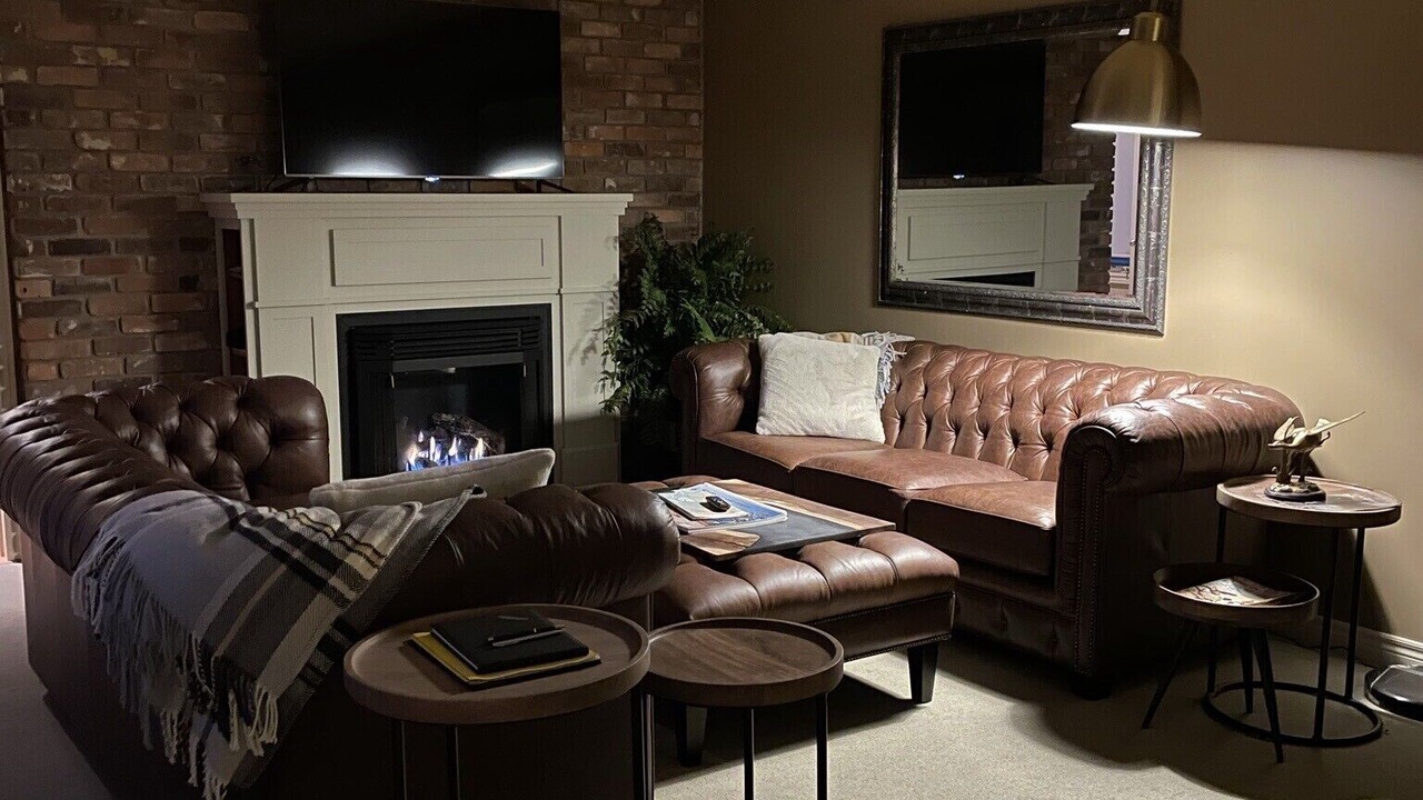 Photo of Livingroom in Chatham-Kent