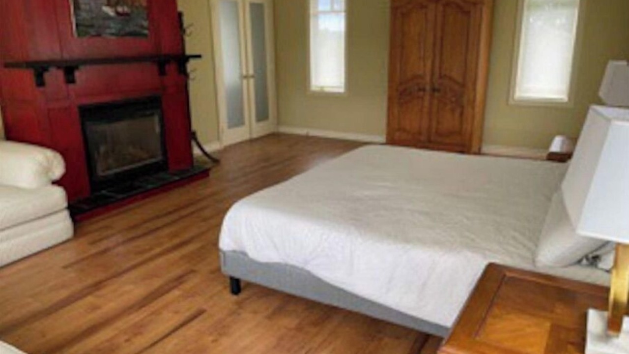 Photo of Bedroom in Chatham-Kent