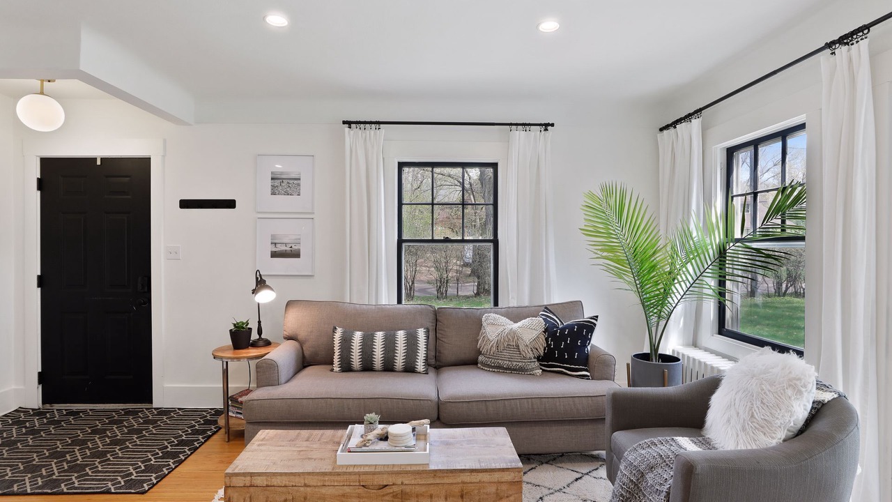 Photo of Livingroom in Minnetonka