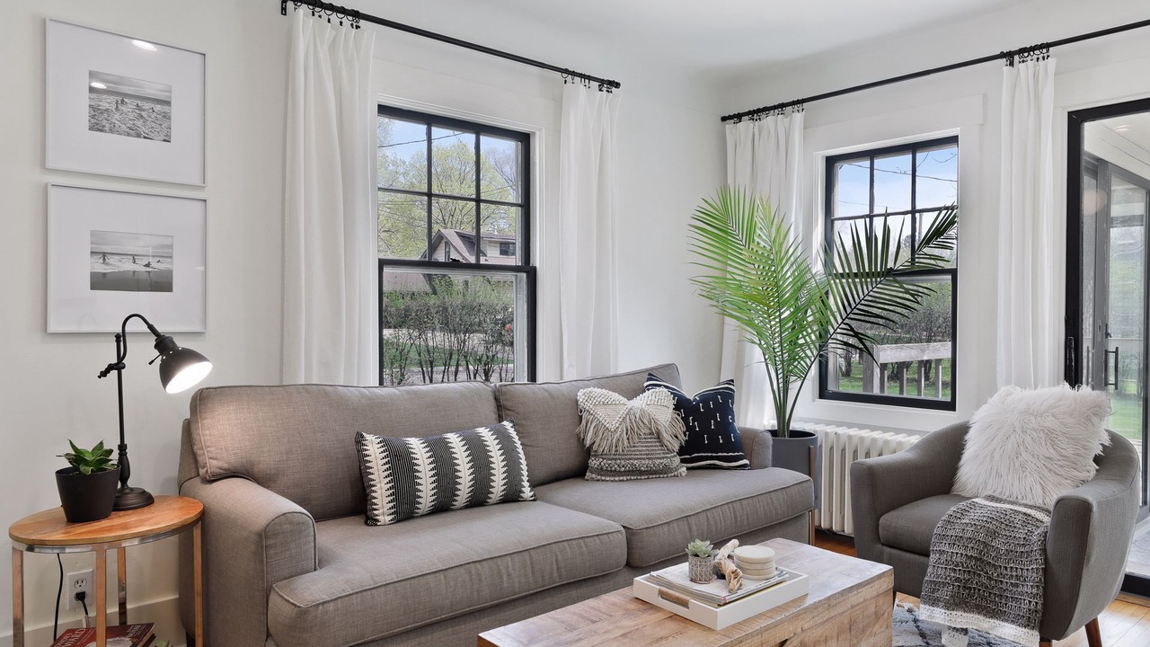 Photo of Livingroom in Minnetonka