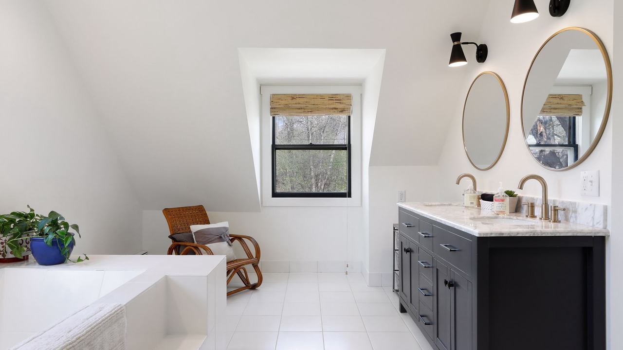 Photo of Bathroom in Minnetonka