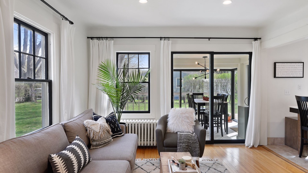Photo of Livingroom in Minnetonka