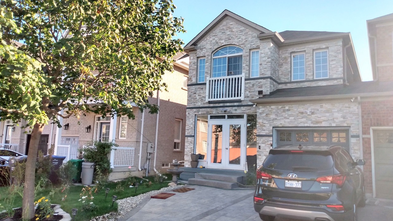 Photo of Outdoor in Brampton