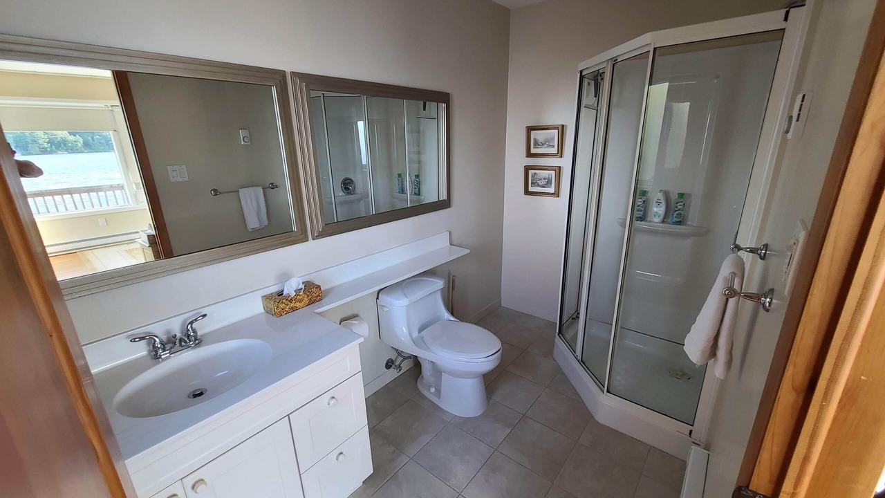 Photo of Bathroom in North Kawartha
