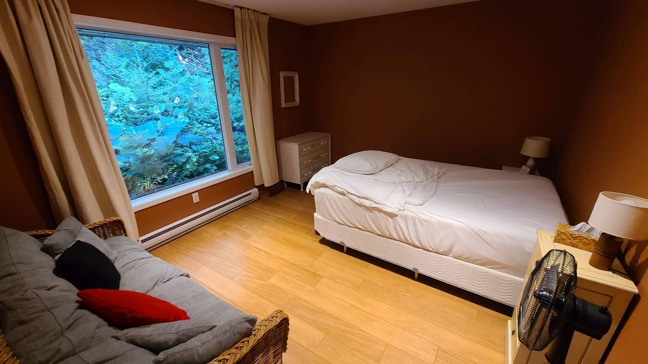 Photo of Bedroom in North Kawartha