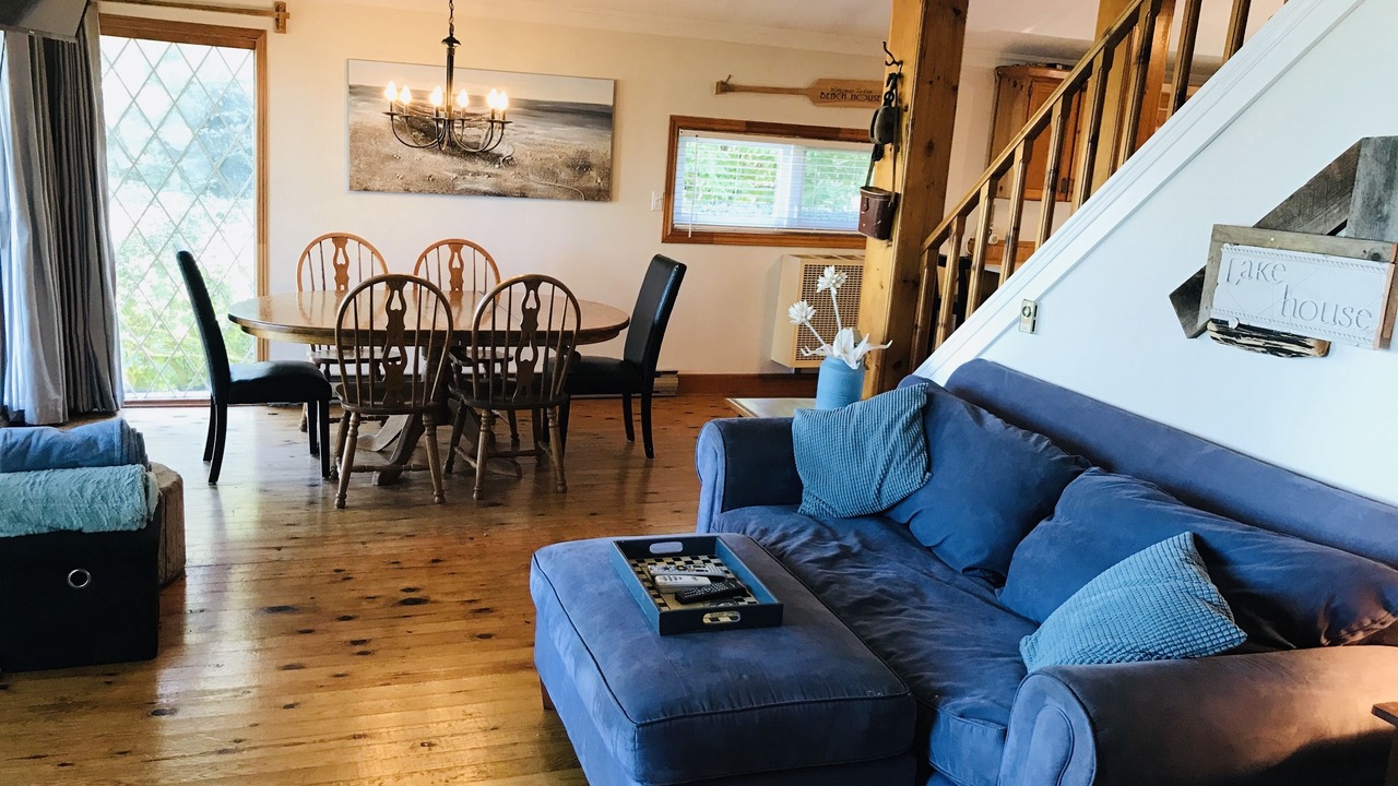Photo of Livingroom in Plympton-Wyoming