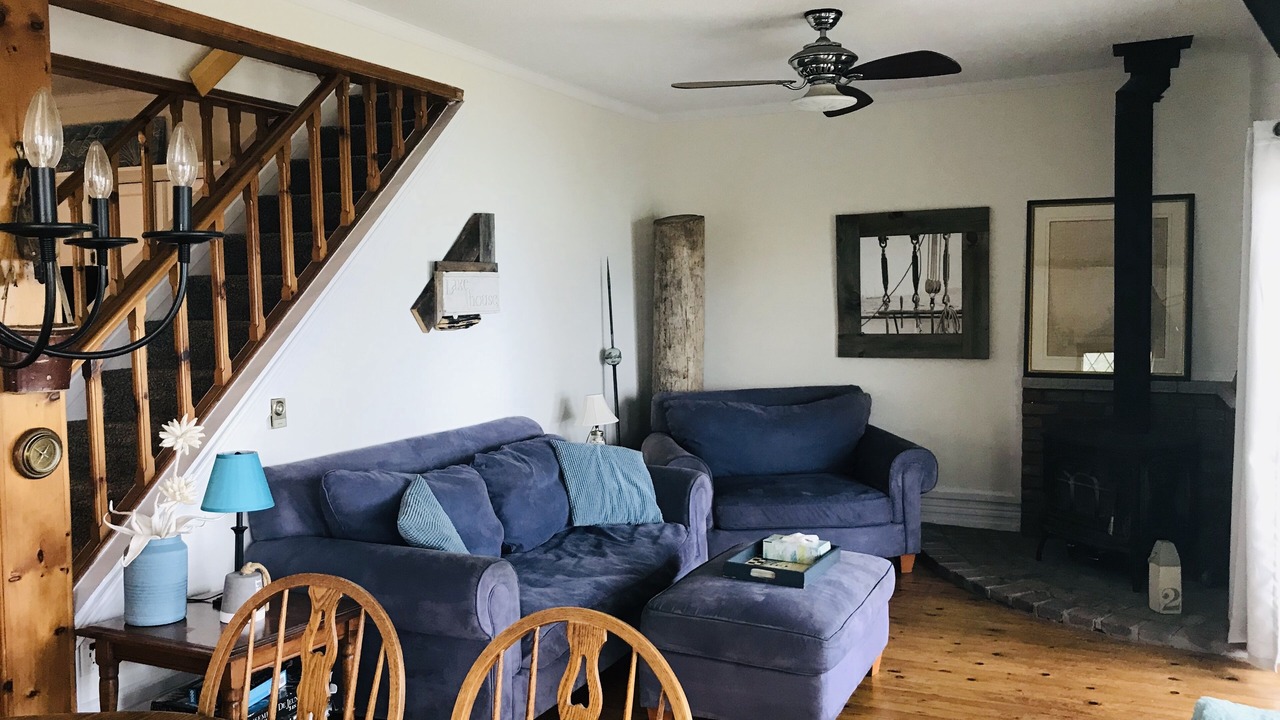 Photo of Livingroom in Plympton-Wyoming