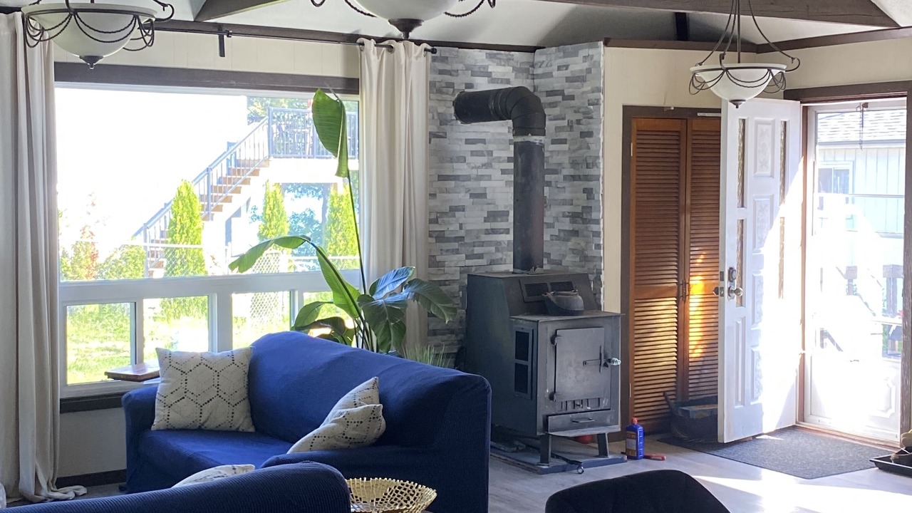 Photo of Livingroom in Roseneath